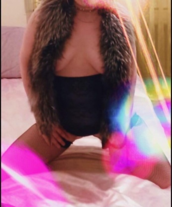 Алина, 24 года